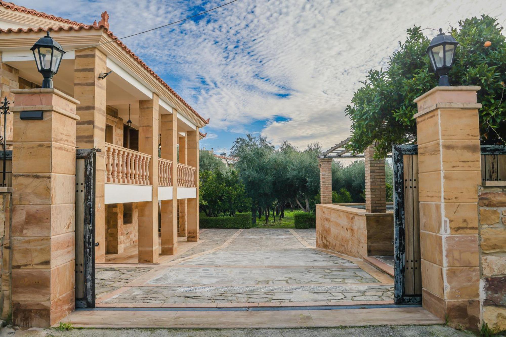 Archontiko Frideriki Luxury Apartments Quios Exterior foto